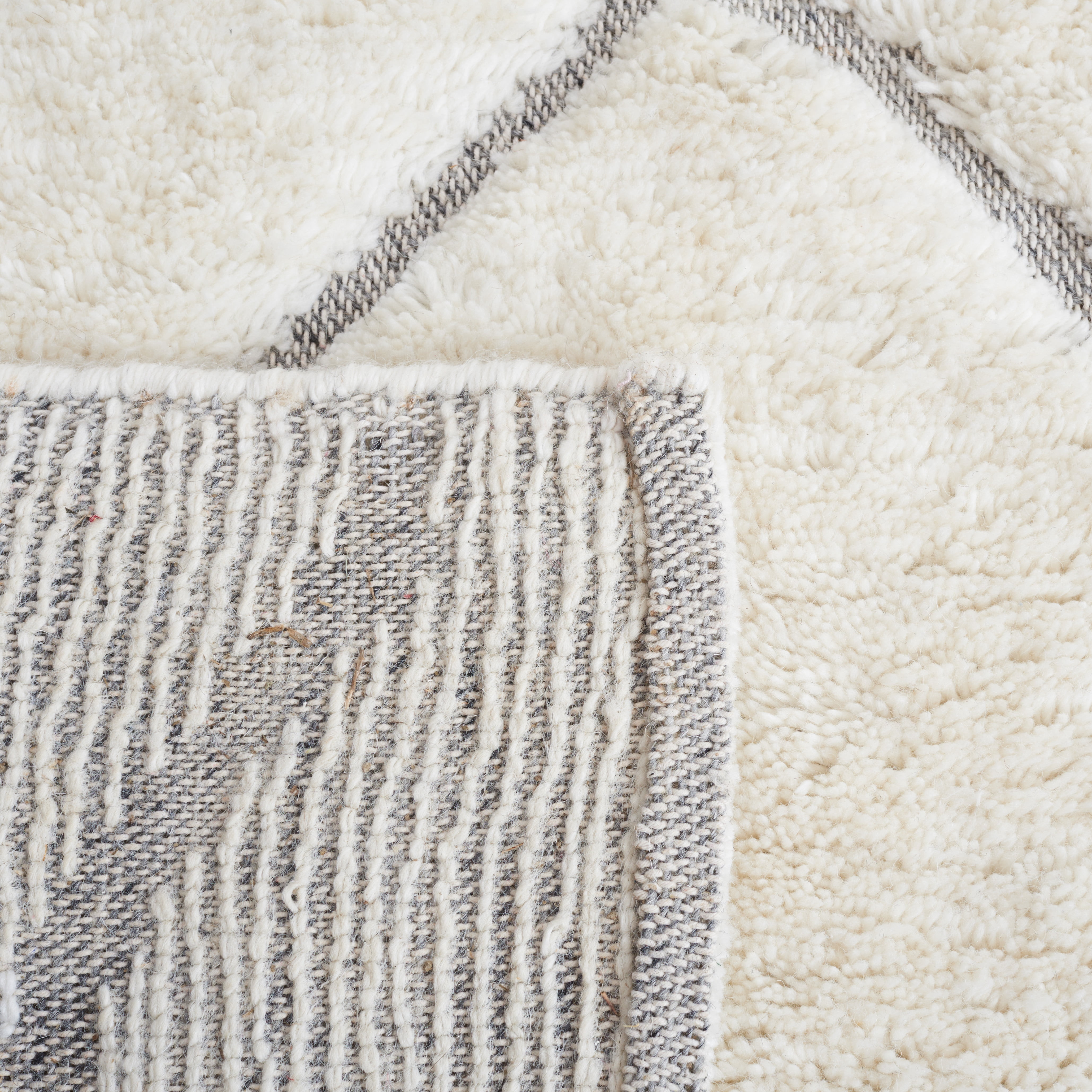 SAFAVIEH Kenya Autumn Diamond Area Rug, Ivory/Gray, 8' x 10'