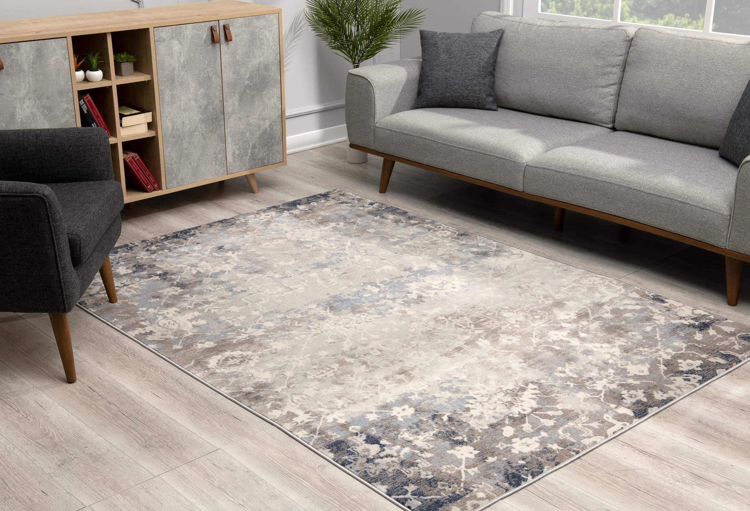 Rug Branch Havana Collection Traditional Distressed Area Rug.