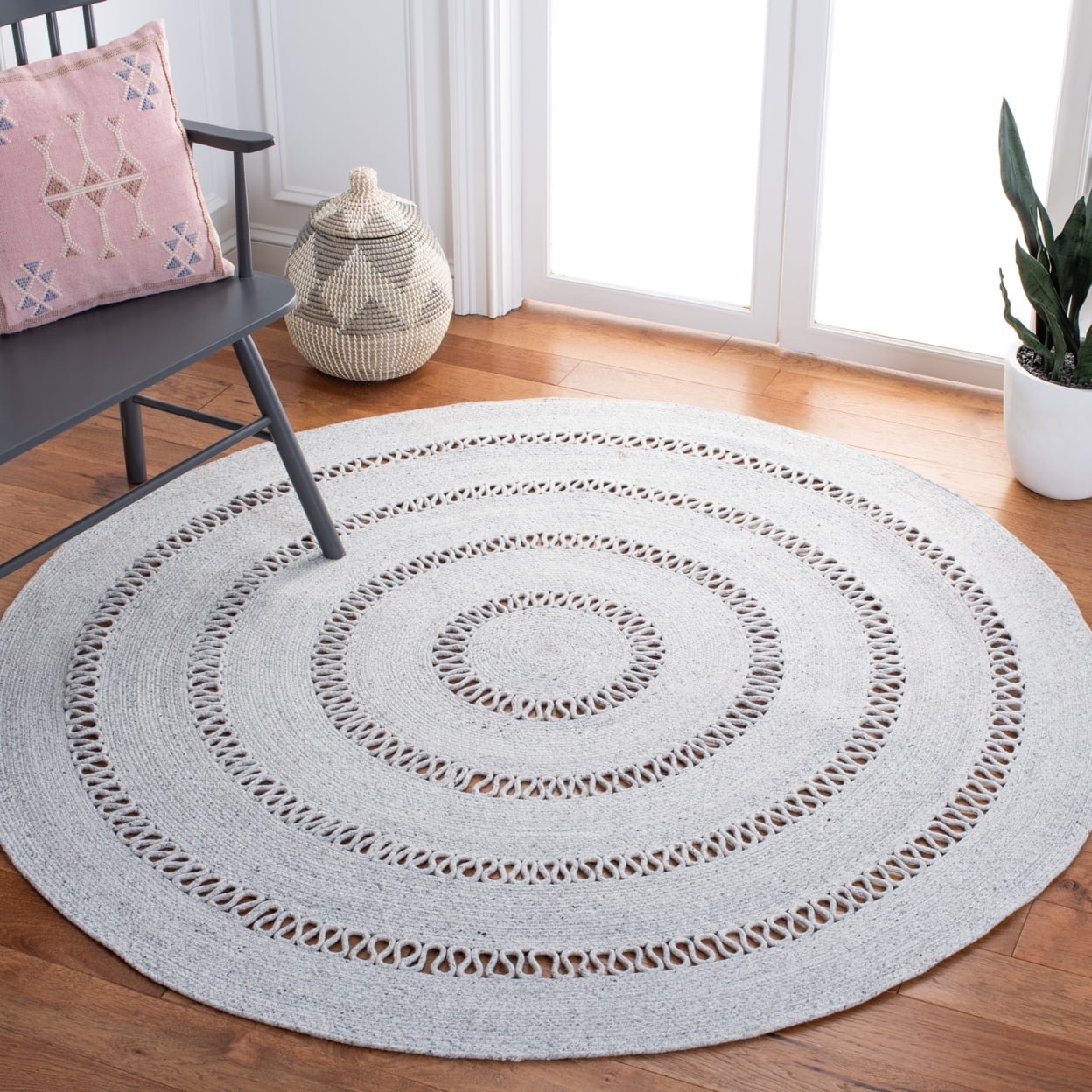 SAFAVIEH Cape Cod Salome Geometric Polyester Area Rug, Grey, 7' x 7' Round