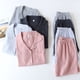thumbnail image 5 of Pijama de pareja de manga corta con pantalones cortos de crepé lavado de algodón, traje de verano de gasa fina de doble capa para hombres y mujeres, ropa de hogar, 5 of 5