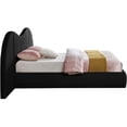 thumbnail image 5 of Meridian Furniture Everest Black Linen Textured Fabric Queen Bed, 5 of 9