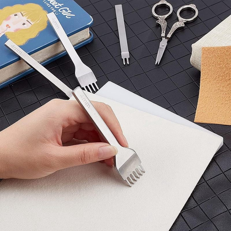 Leather Craft Hole Punches Tool with Imitation Leather Thimble Thimber Brass Sewing Thimble Finger Protector Plastic Punching Pad