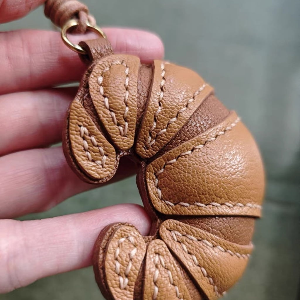 WINDLAND Elegant Croissant Shaped Bag Charm Stylish Food Pendant Key Ring Handmade Keychain Accessory for Trendsetters