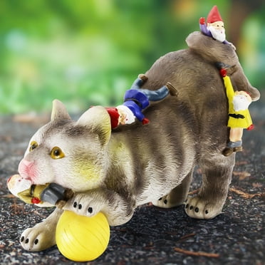 Molumo Garden Cat Gnome Statue 10 inch Solar Resin Garden Cat Figurine with Gnomes Climbing on Back for Lawn Garden Outdoor Indoor Decorations