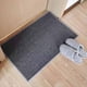 thumbnail image 4 of Alfombra Antideslizante para Suelo, Tapete de Área Interior con Fibra de Poliéster, Felpudo Lavable, Alfombra Atrapa Suciedad con Respaldo de Goma TPR, 60x40cm para Entrada, Sala de Estar, Dormitorio, 4 of 9