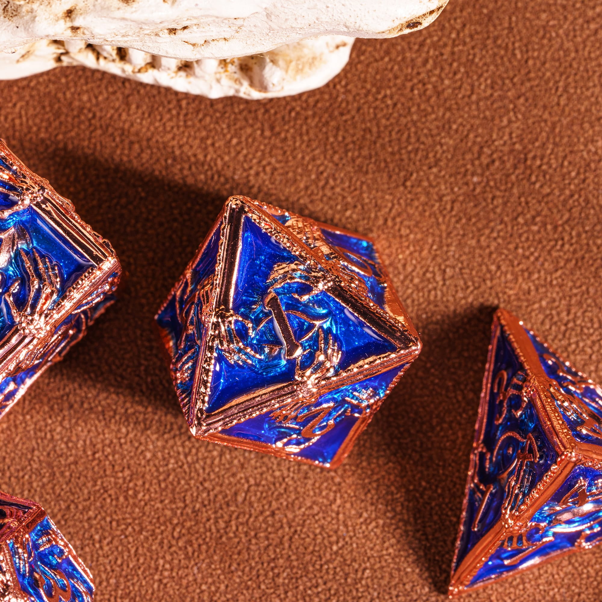 Cusdie 7-Die Metal DND Dice Set, Ghost Claw Design Metal Polyhedral D&D Dice Set for DND Dungeons and Dragons TTRPG Role Playing Games