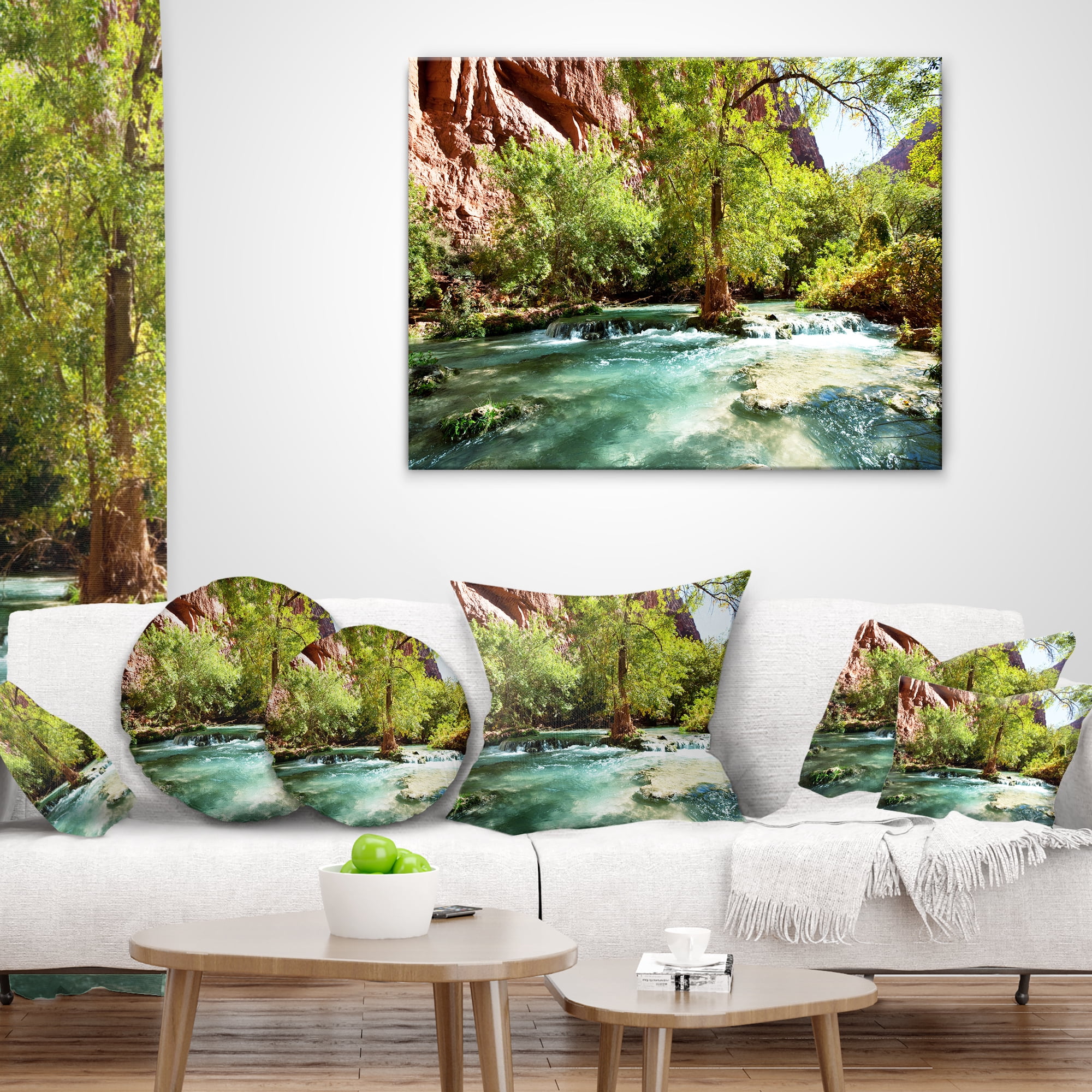 Designart Green Spring Creek in Mountains - Landscape Wall Throw Pillow - 18x18