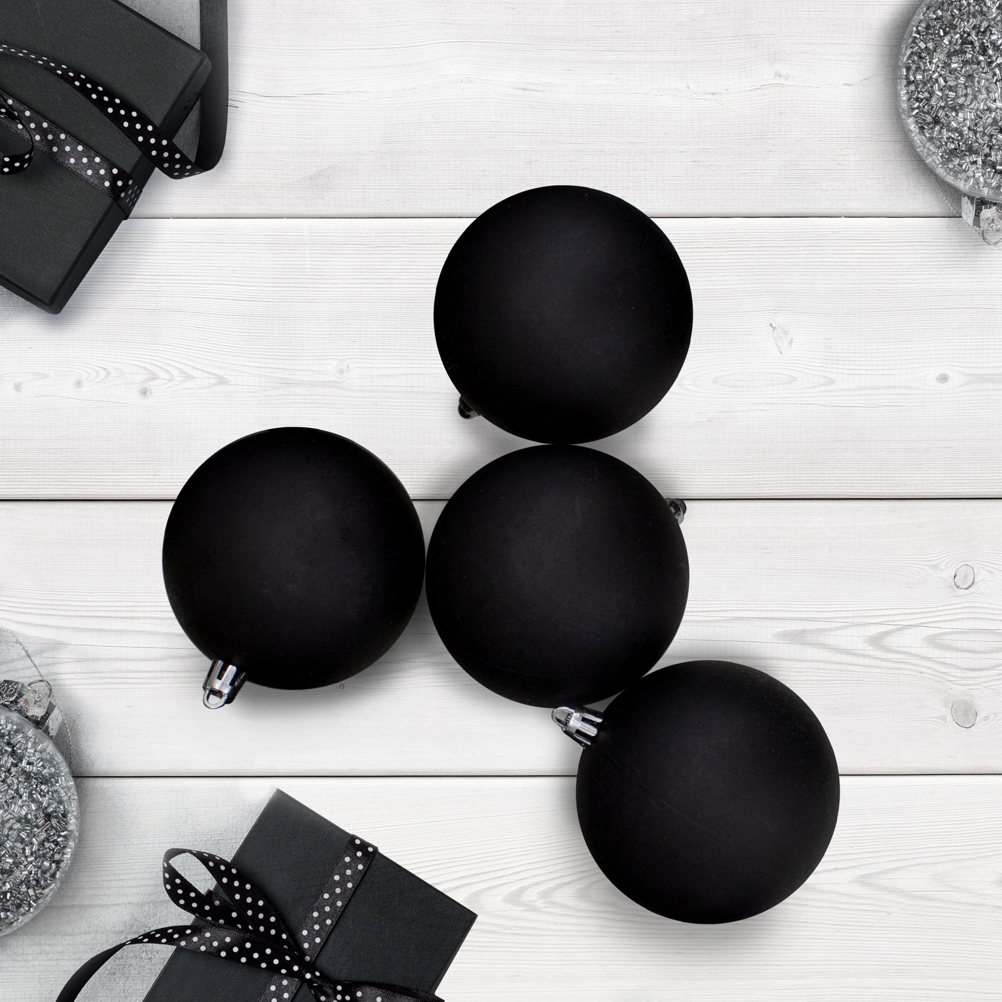 Northlight 12ct Shatterproof Matte Christmas Ball Ornament Set 4" - Black