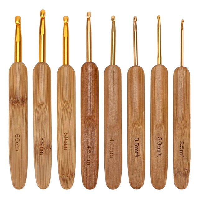 8Pcs Crochet Hooks Ergonomic Bamboo Handle Different Sizes Knitting Needles Set for Beginners Experienced