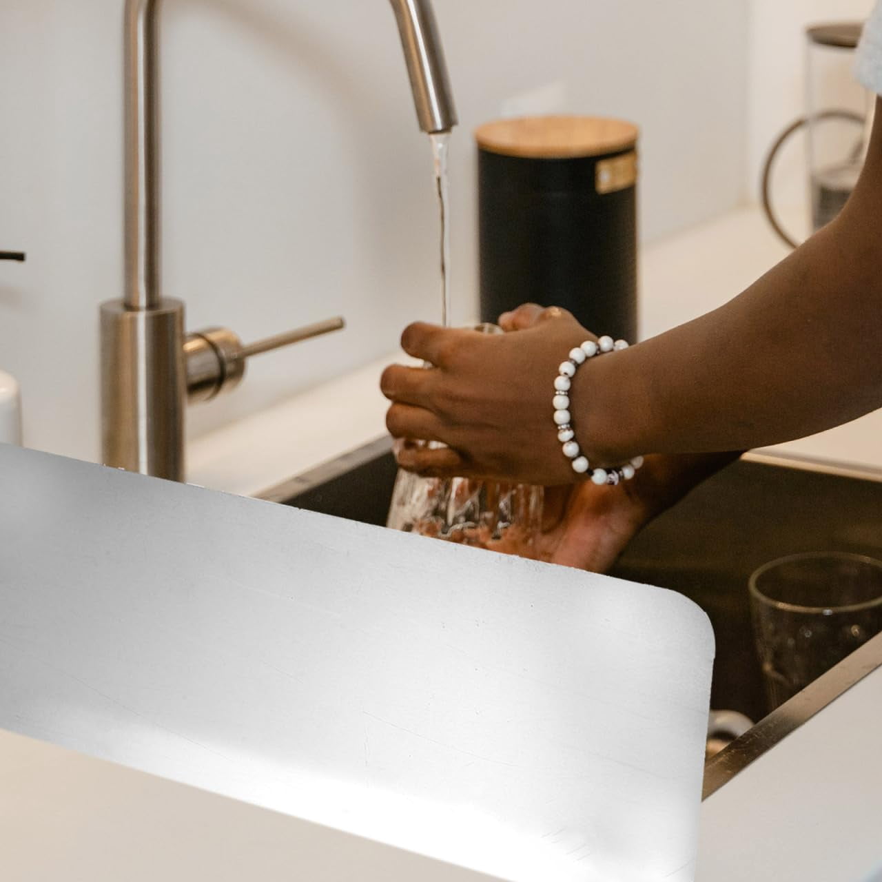 2pcs Sink Splashback Kitchen Splash Guard Water  Backsplash Stainless Steel Board Splashing-proof Waterproof (15 X 6 Inch)