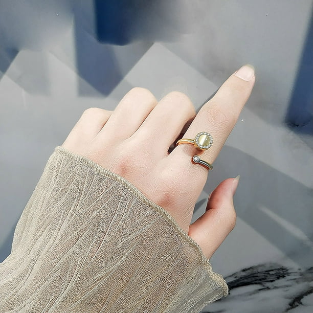 Female engagement shop finger