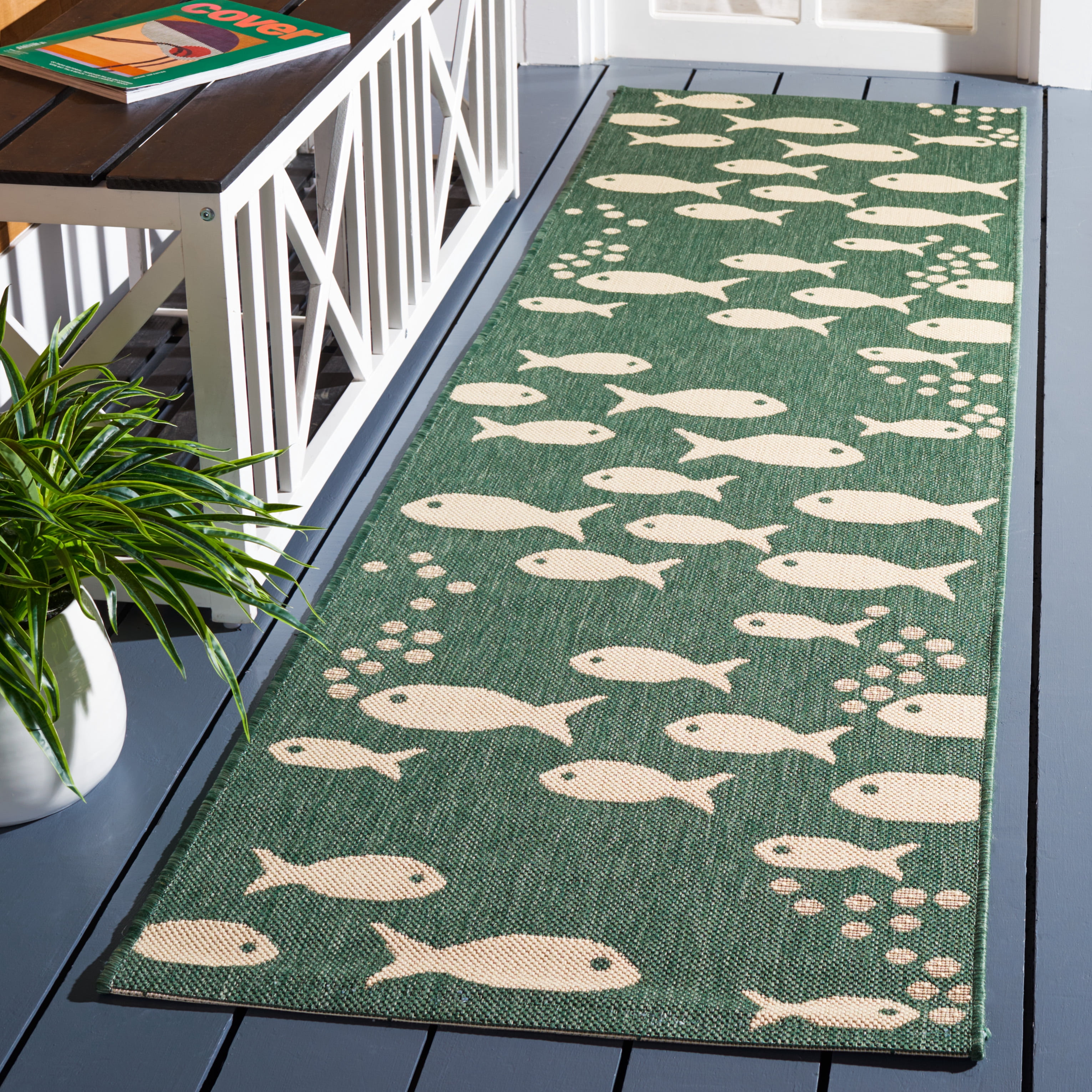 SAFAVIEH Courtyard Trena Fishes Indoor/Outdoor Runner Rug, Dark Green/Ivory, 2'3" x 10'