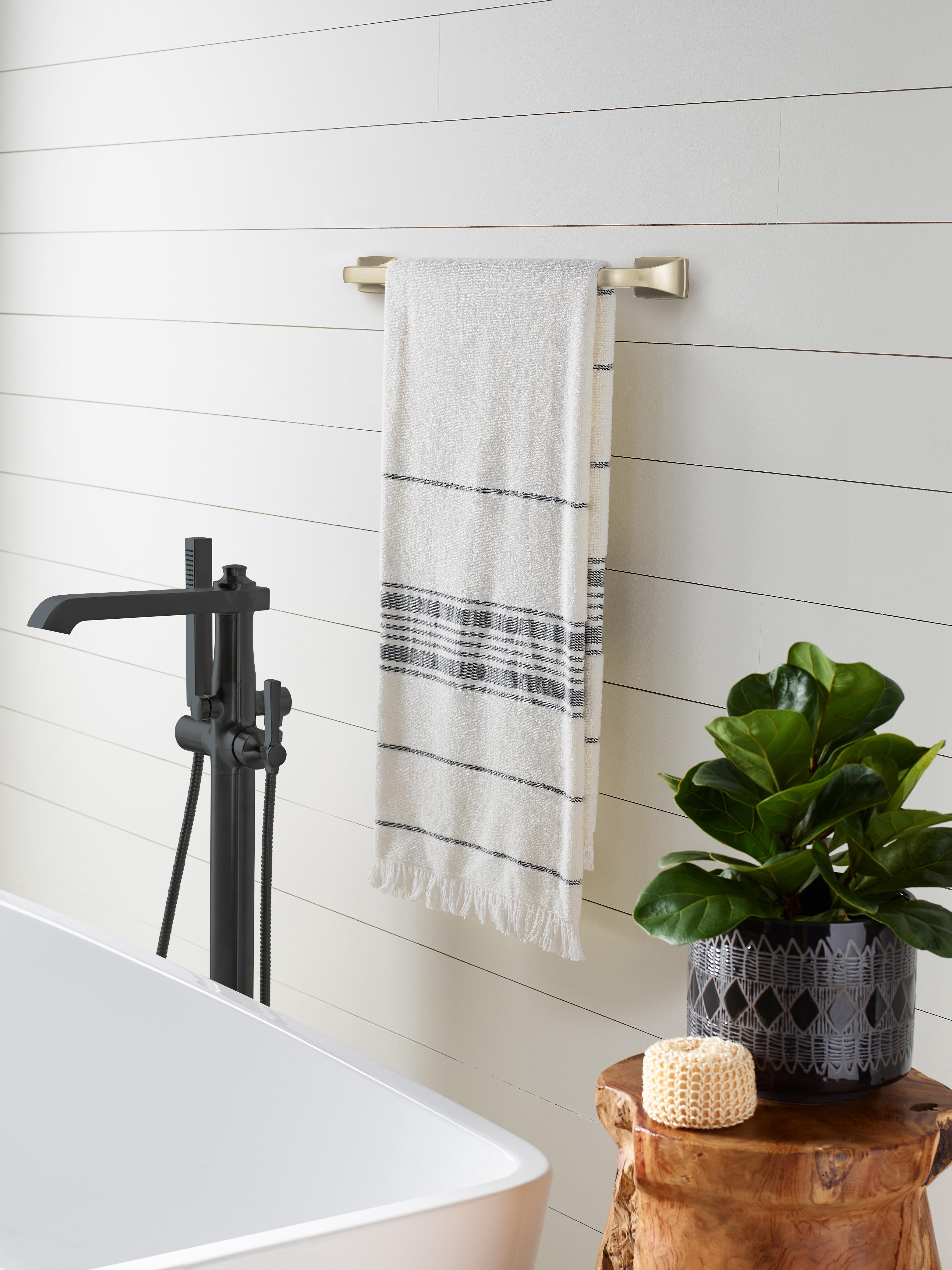 Amerock Highland Ridge Golden Champagne 18 inch (457mm) Towel Bar