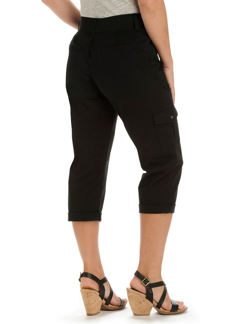 Lee Women's Relaxed Fit Austyn Cargo Capri Pant - Black, Black, 10