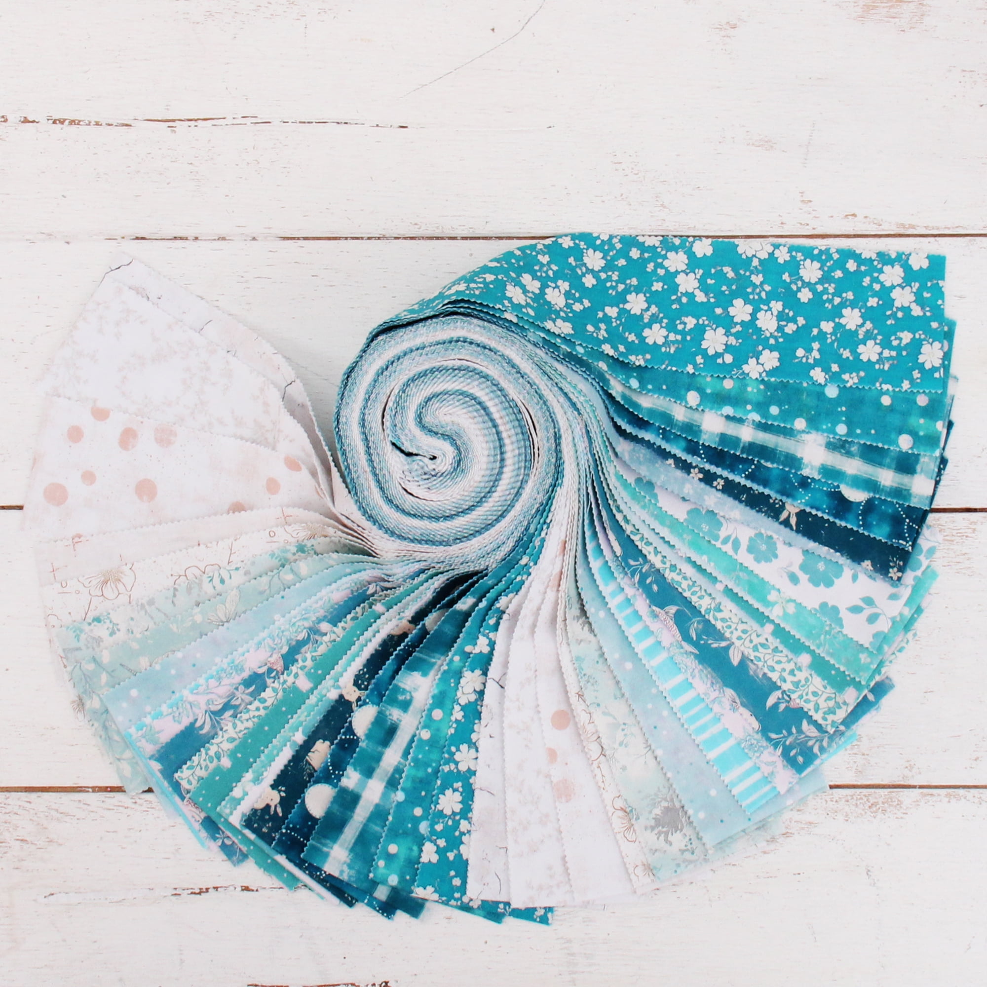 Threadart Cotton Quilting Fabric Sold By The Yard - Vintage Threads Collection - 44" Width - 100% Cotton - Quilting, Sewing, Crafts - Aqua Fish
