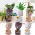 thumbnail image 1 of Maceta de resina Smiling Girl con flores - maceta decorativa de 7,67 pulgadas para regalo en casa, oficina o jardín, 1 of 4