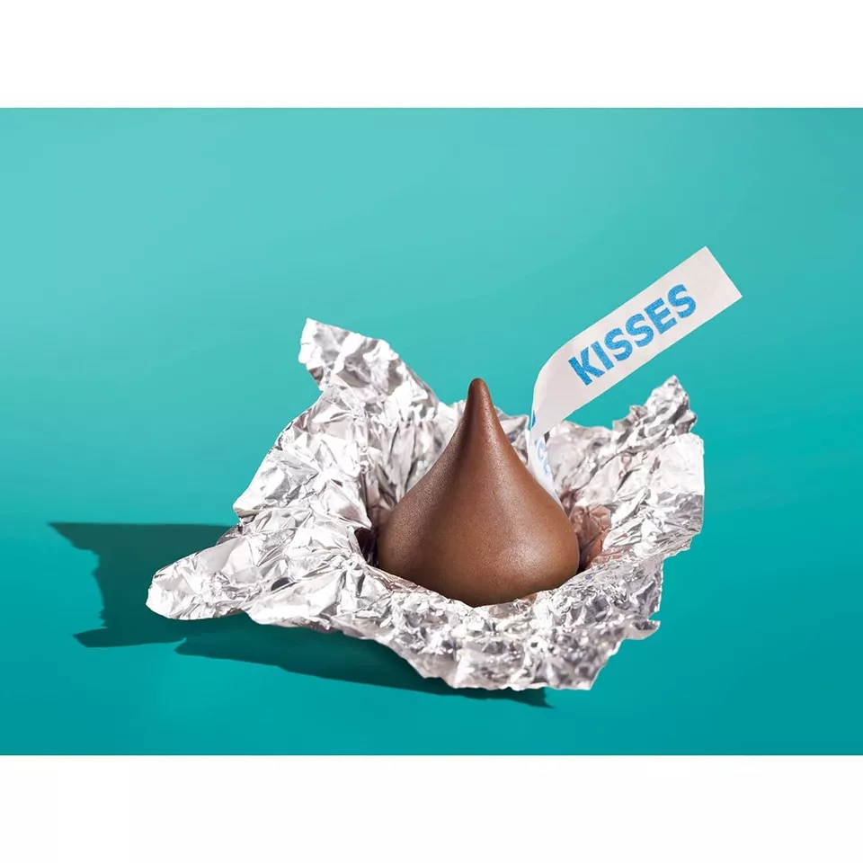 KISSES Silver Foils, Milk Chocolate, Bulk Delicious Candy, 66.7-Ounce