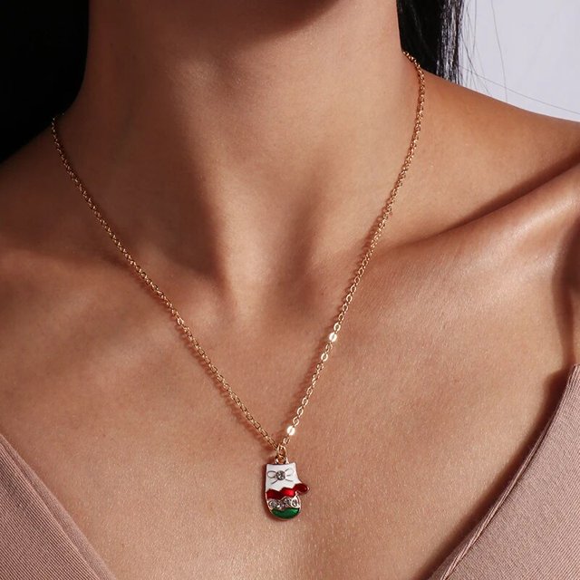 Collares de Navidad esmaltados para mujeres, hombres y niños, colgante de campana de muñeco de nieve, calcetín de árbol de Papá Noel, regalos de joyería de Feliz Año Nuevo, nuevo