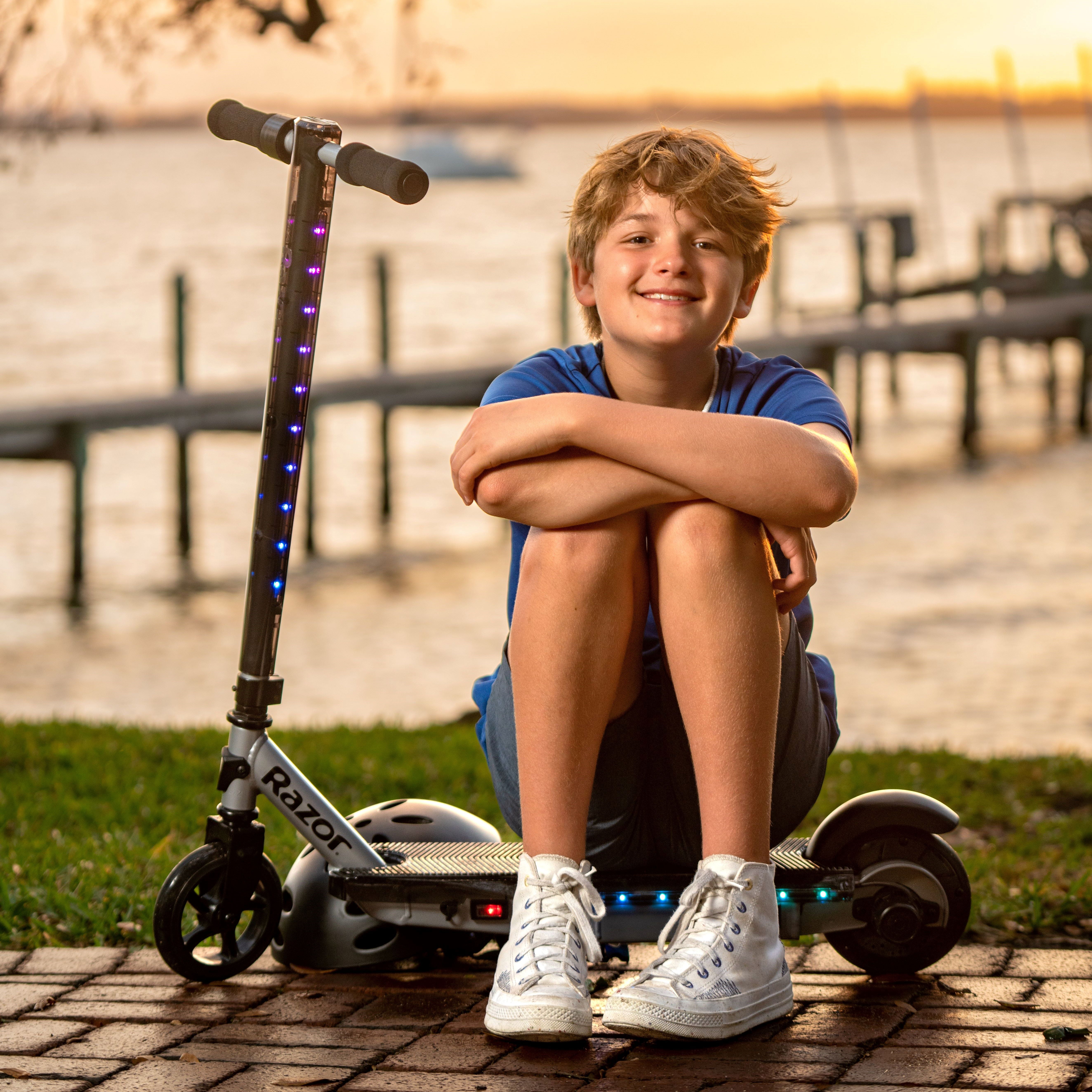 Razor Power Core E90 Lightshow – Electric Scooter for Child Ages 8+, up to 10 mph, Colorful Lights