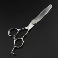 thumbnail image 4 of Juego de tijeras profesionales para cortar el cabello de 6 pulgadas con tijeras de entresacar, cuchillas ultra afiladas y mango ergonómico., 4 of 5
