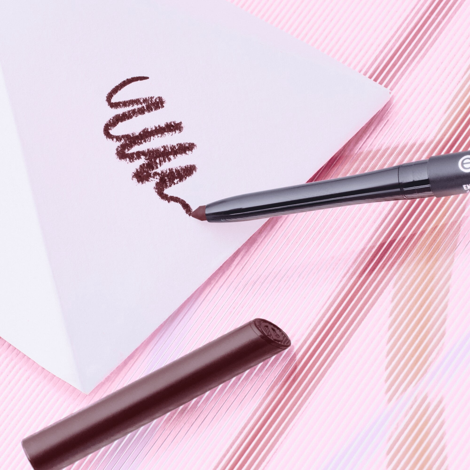 essence 8H Matte Comfort Lipliner, 11 Chestnut Perfection
