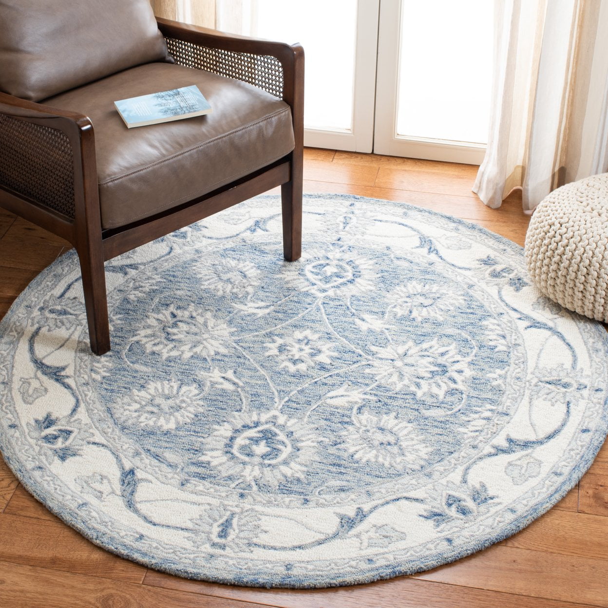 SAFAVIEH Micro-Loop Larry Oriental Area Rug, Blue/Ivory, 3' x 5'