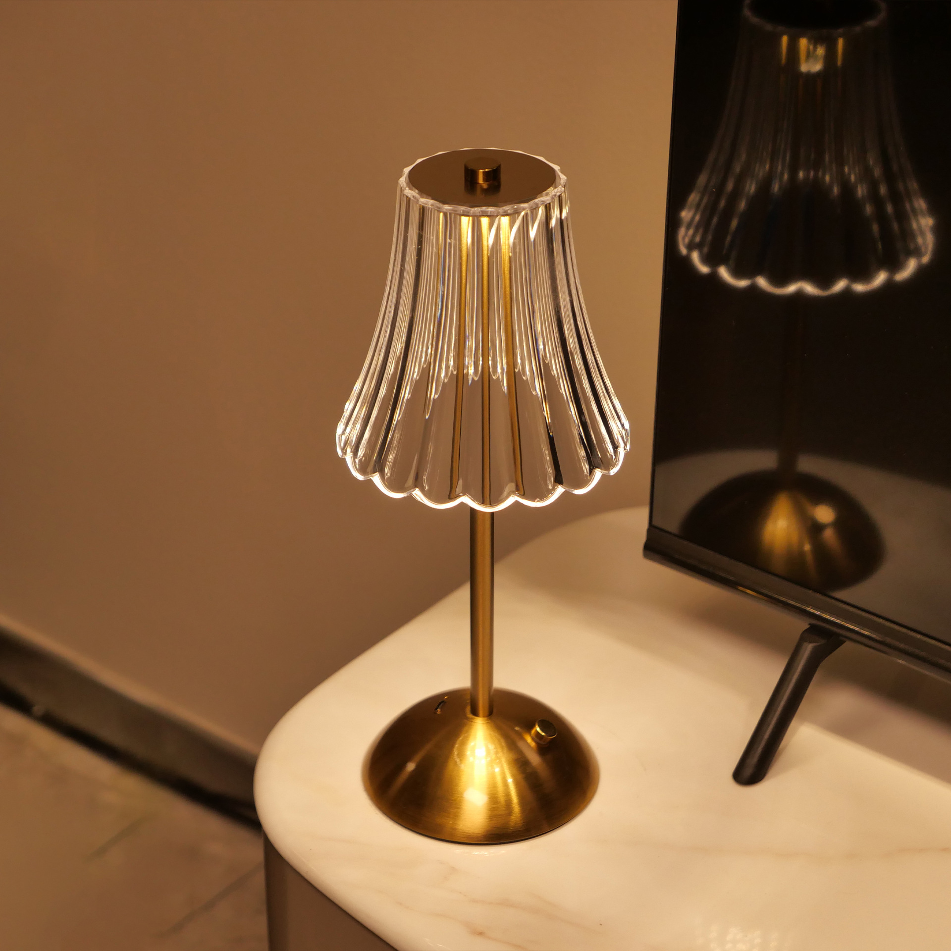 LED Portable Cordless Gold Table Lamp Touch Battery Operated Rechargeable Desk Lamp 3 Color Dimmable for Bedroom Living Room Dining