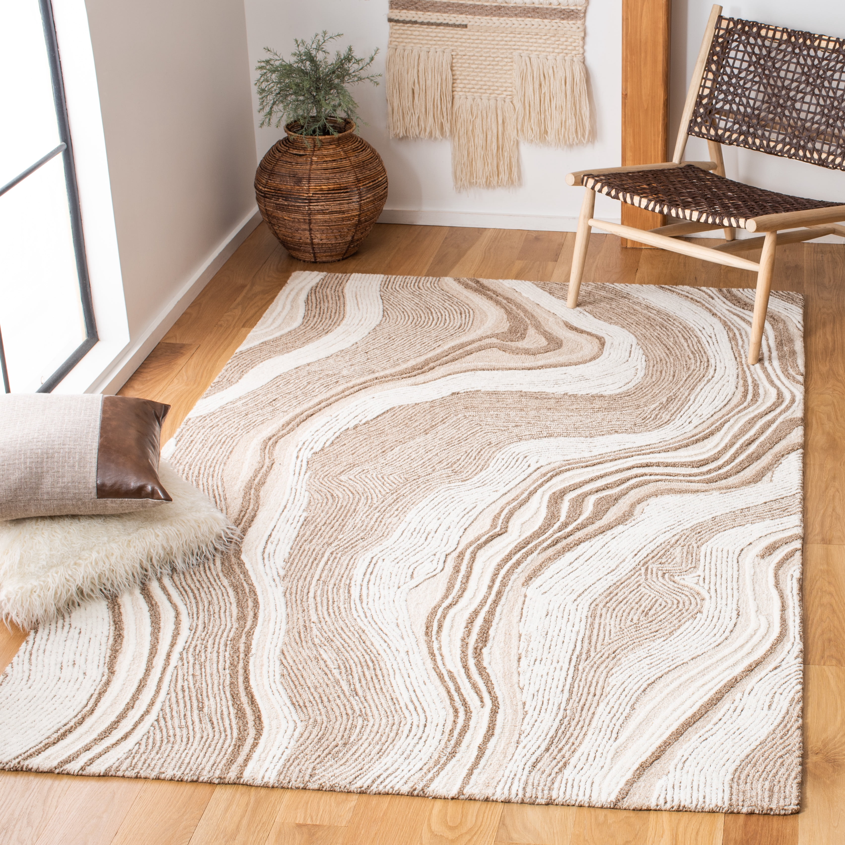 SAFAVIEH Fifth Avenue Deangelo Abstract Area Rug, Beige/Ivory, 2'3" x 4'