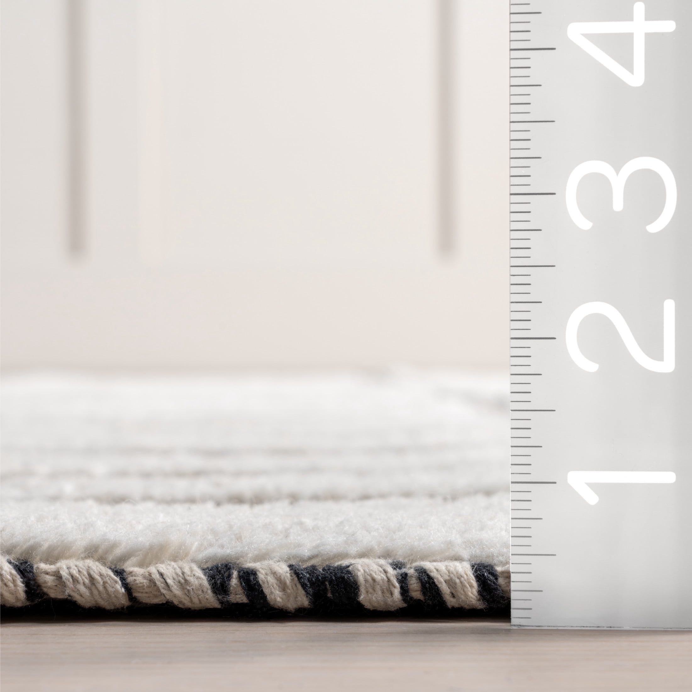 Rugs USA Merrick Tasseled Cotton and Wool Area Rug, 2' 6" x 8', Runner, Merrick Black