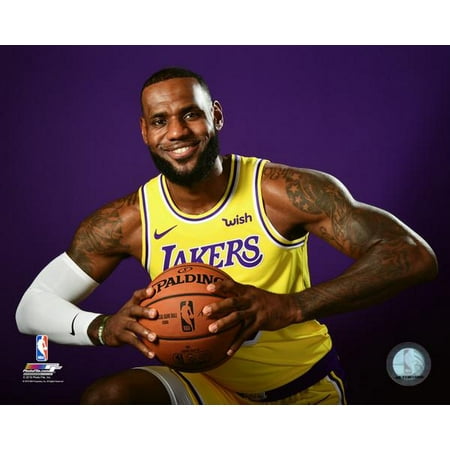 - LeBron James 2018 Posed Photo Print