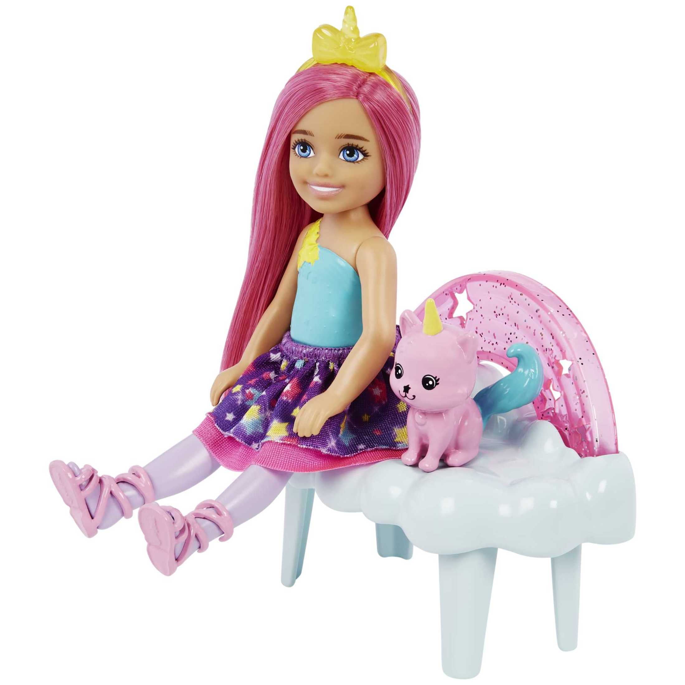 Barbie Dreamtopia Chelsea Doll and Playset with Gazebo Swing, Kitten and Accessories