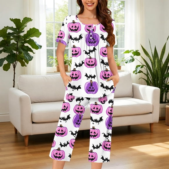 JOANKDMI Women's 2 Piece Sleepwear Set Cute Pumpkin and Bat Print Short Sleeve Pajamas with Pockets Cozy Loungewear Apparel for Trick-or-Treating and Indoor Halloween Carnival, S-3XL