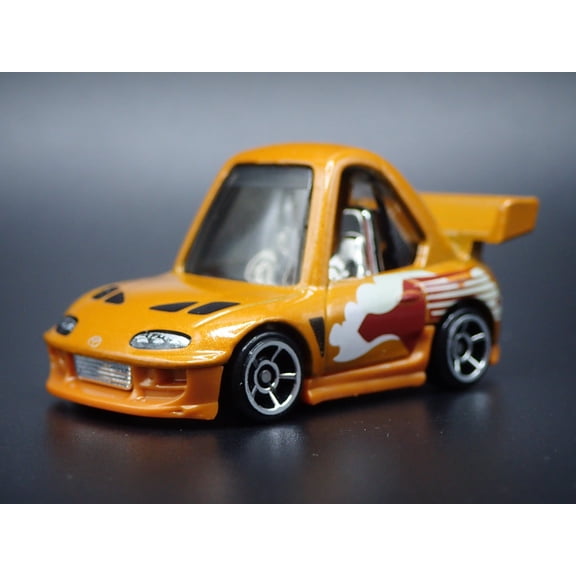 Open Box 1993-2002 TOYOTA SUPRA TOONED FAST FURIOUS 1/64 SCALE DIORAMA DIECAST MODEL CAR