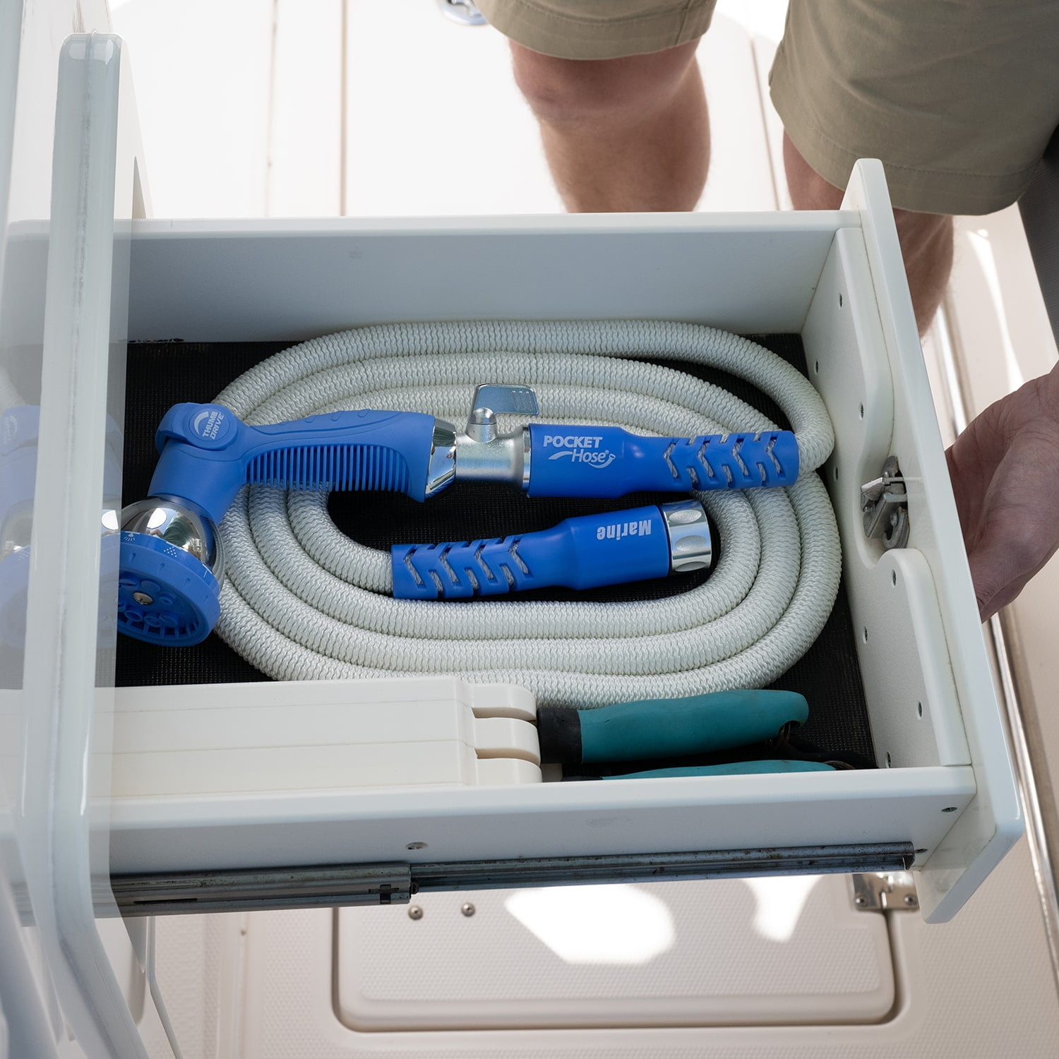 Pocket Hose 25 FT Marine, Expandable, White, Scuff Free, 3/4in, On/Off Valve, BONUS 10 Pattern Sprayer + Quick Dry Storage Bag AS SEEN ON TV Solid Aluminum/Lead-Free, Lightweight, No-Kink, All Boats