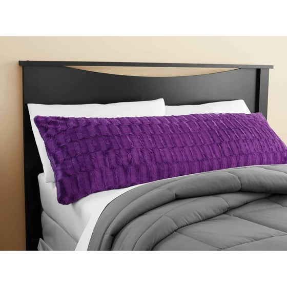 Recent Posts Because a body pillow is larger than a regular pillow, you might be concerned as to how to wash one. It is possible to wash a body pillow, though it should be done with caution and not more than two or three times per month. This will ensure that the pillow is clean without damaging the pillow’s structure.