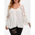 thumbnail image 1 of Botón de bucle del cordón del ganchillo V cuello más el tamaño de la blusa Rosegal Blusas Tallas Grandes, 1 of 5