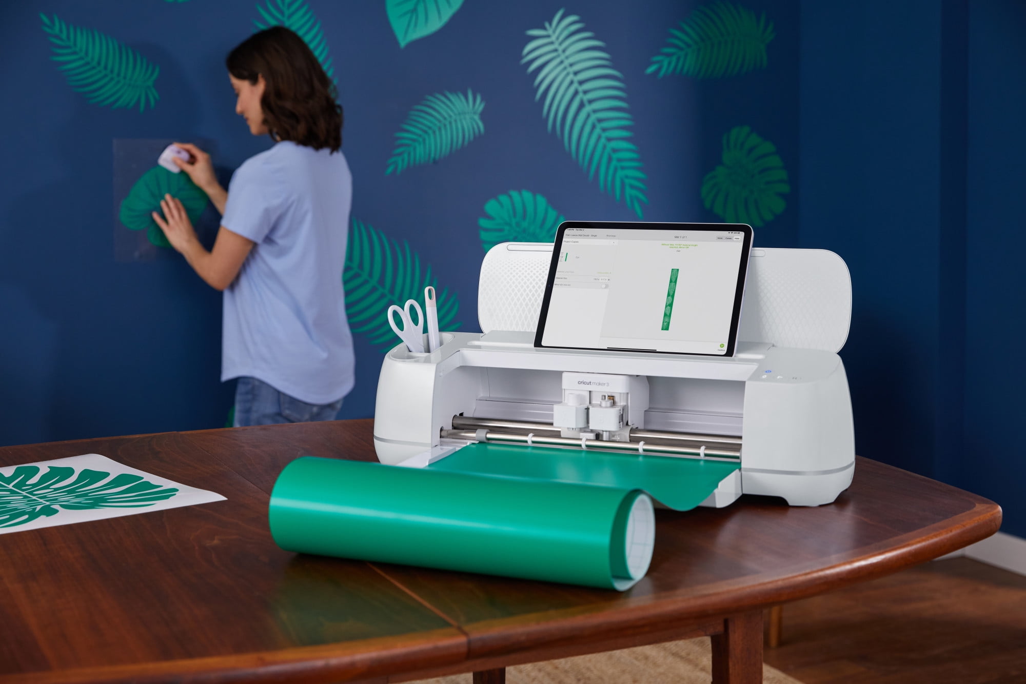 Cricut Smart Vinyl Removable (12 ft), Grass Green, 13" x 144" Roll