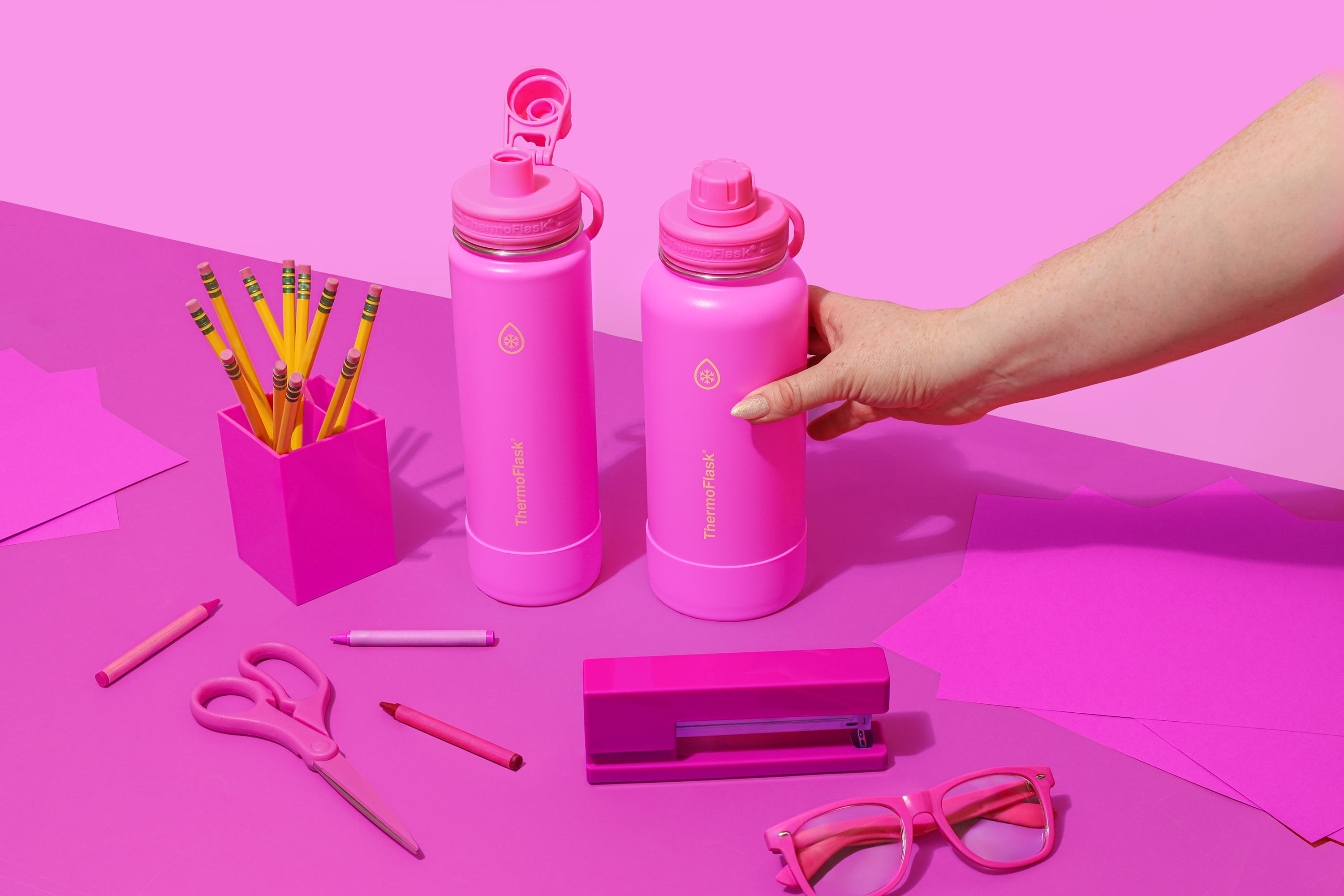 ThermoFlask 24 oz Double Wall Vacuum Insulated Stainless Steel Water Bottle with Chug Spout Lid, Shocking Pink