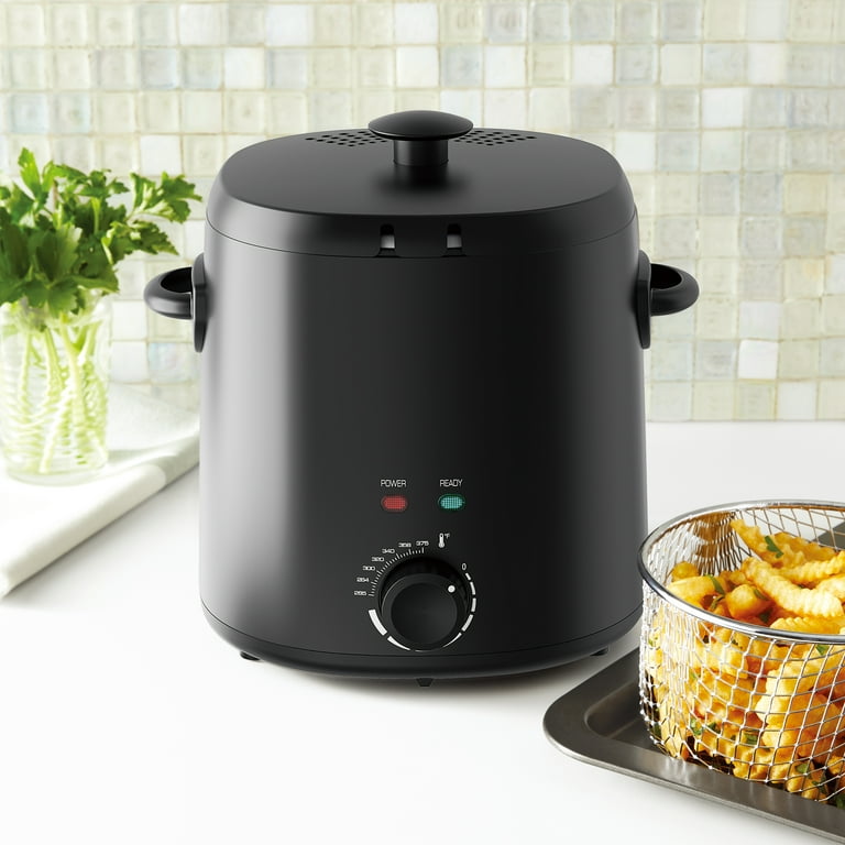 Mainstays, Deep Fryer, 2QT Round, Black, Detachable Basket, Adjustable Thermostat, Cool Touch Handle, New Condition