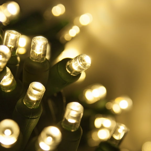 5mm LED Wide Angle Twinkle Warm White Prelamped Light Set, Green Wire - 35 5mm Warm White Twinkle LED Christmas Lights, 4" Spacing