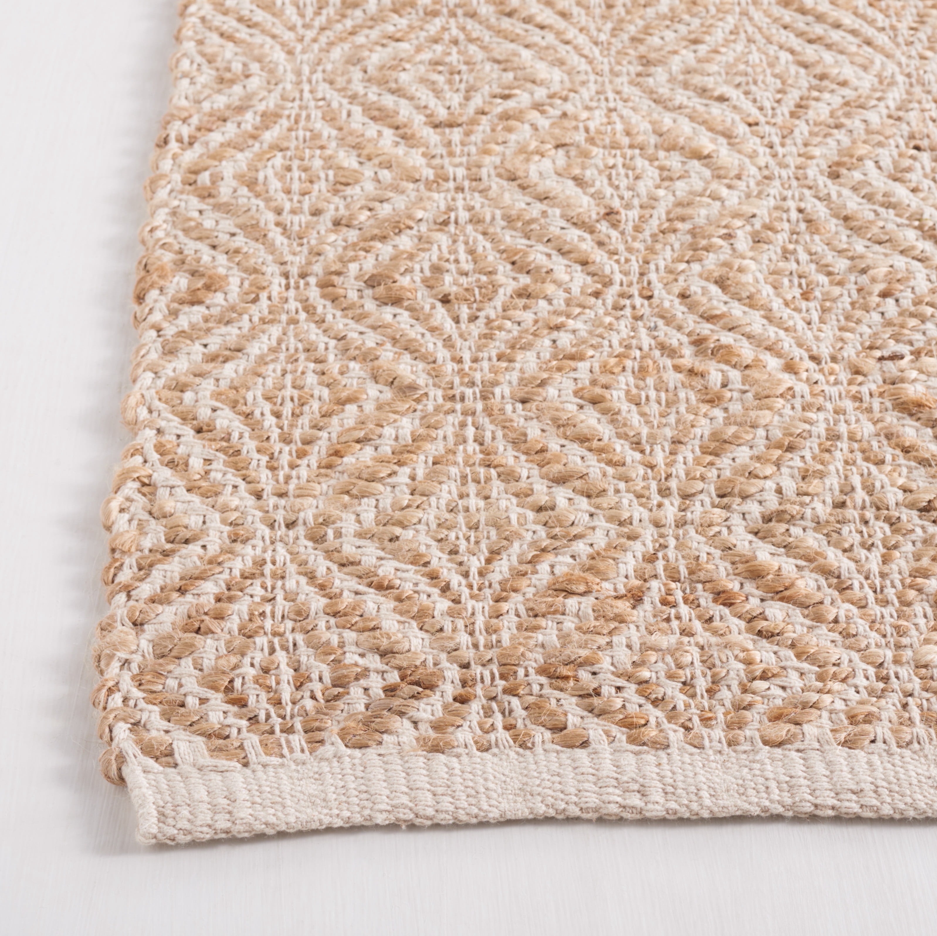 SAFAVIEH Natural Fiber Balfour Geometric Area Rug, Natural/Beige, 4' x 6'