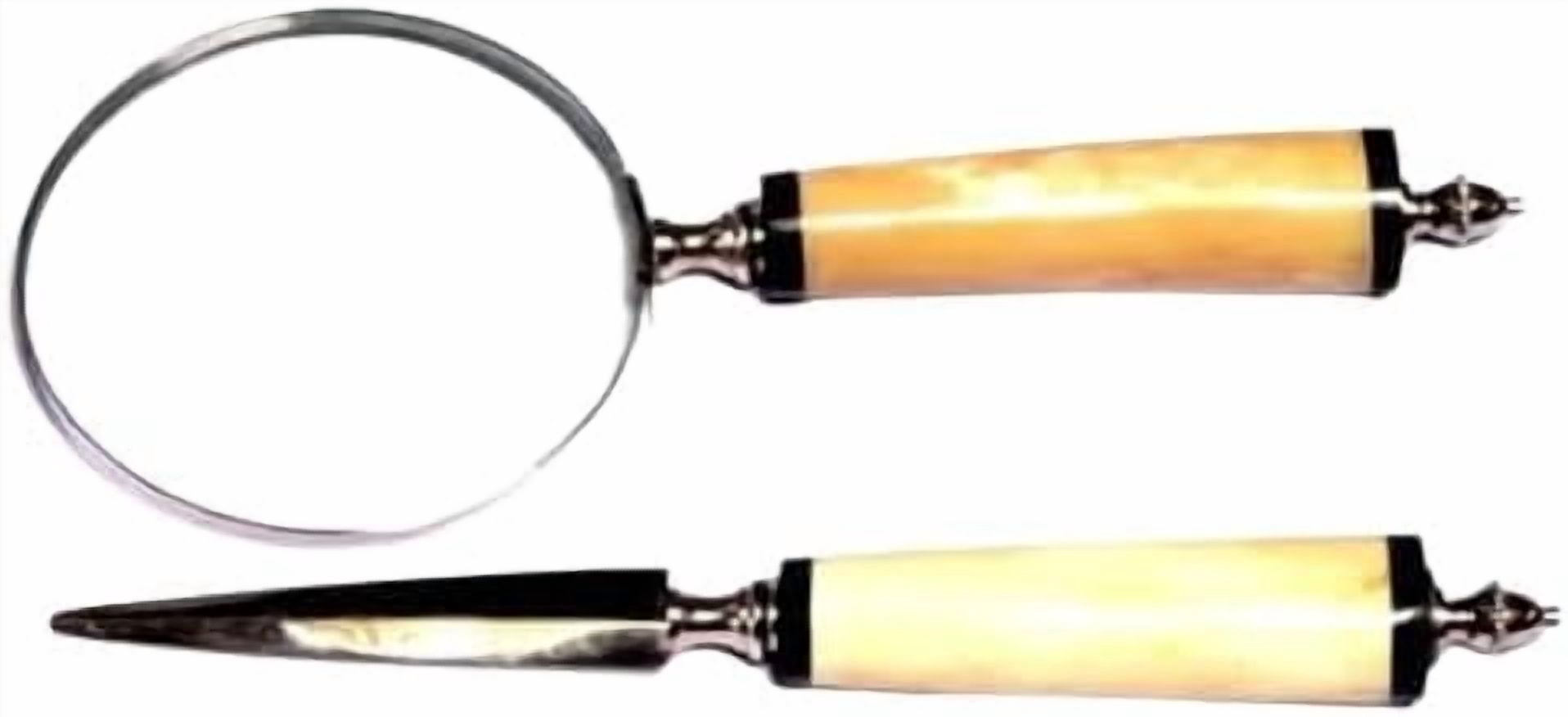 Vintage Style Reading Magnifier | Desktop Office Magnifier Tool | Classic Desk Accessories for Home Office