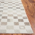 thumbnail image 3 of SAFAVIEH Ebony Hank Checkered Area Rug, Natural/Beige, 6' x 6' Square, 3 of 7