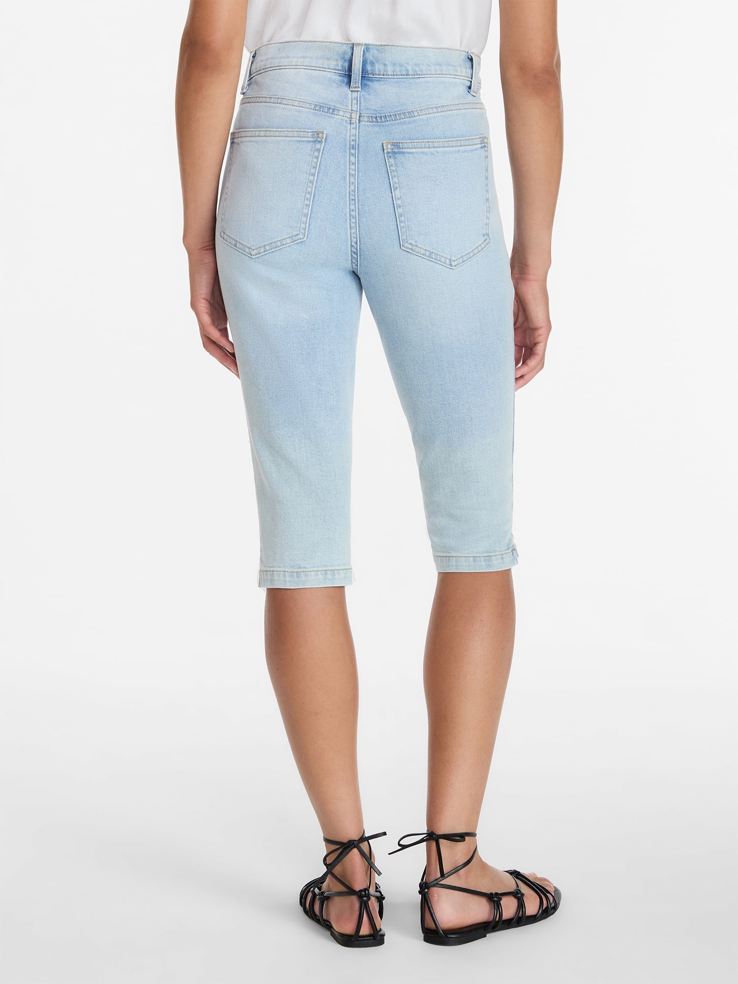 Time and Tru Women's Mid Rise Stretch Denim Capri Pants, 16.5" Inseam, Sizes 0-20