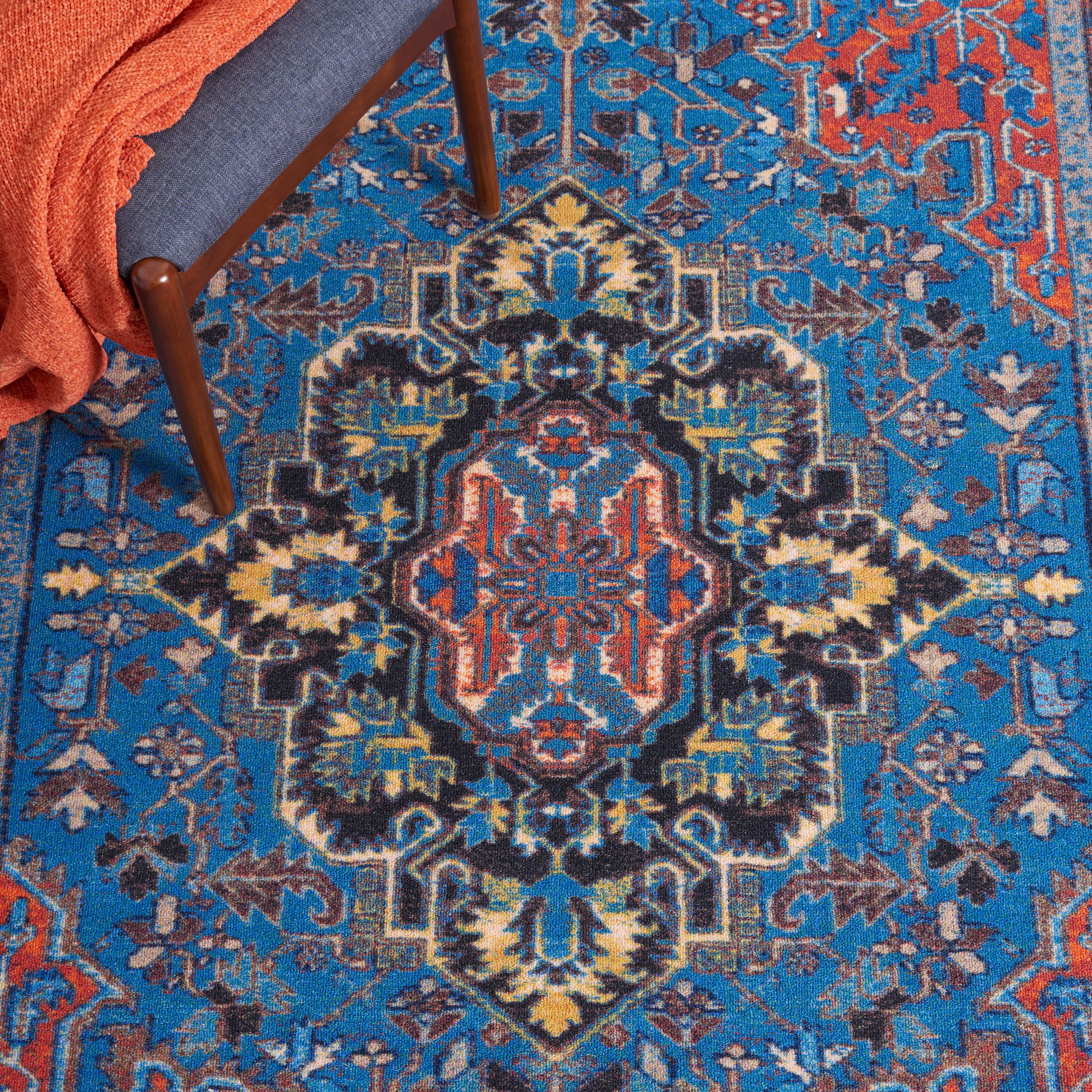 SAFAVIEH Journey Casey Oriental Machine Washable Area Rug, Blue/Red, 5'5" x 7'7"