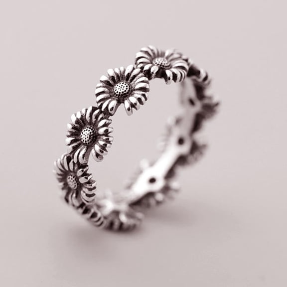 Vintage Sunflower Ring for Women, Distressed Electroplated Copper Ring, Daisy Flower Design, Retro Style, Niche Jewelry
