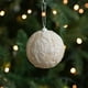 thumbnail image 5 of Bolas de espuma navideñas colgantes | Textura de tela estampada Stickys | Colores beige, rojo, blanco y gris | Esferas decorativas ligeras y duraderas de 8 cm para decorar árboles, ventanas,, 5 of 6