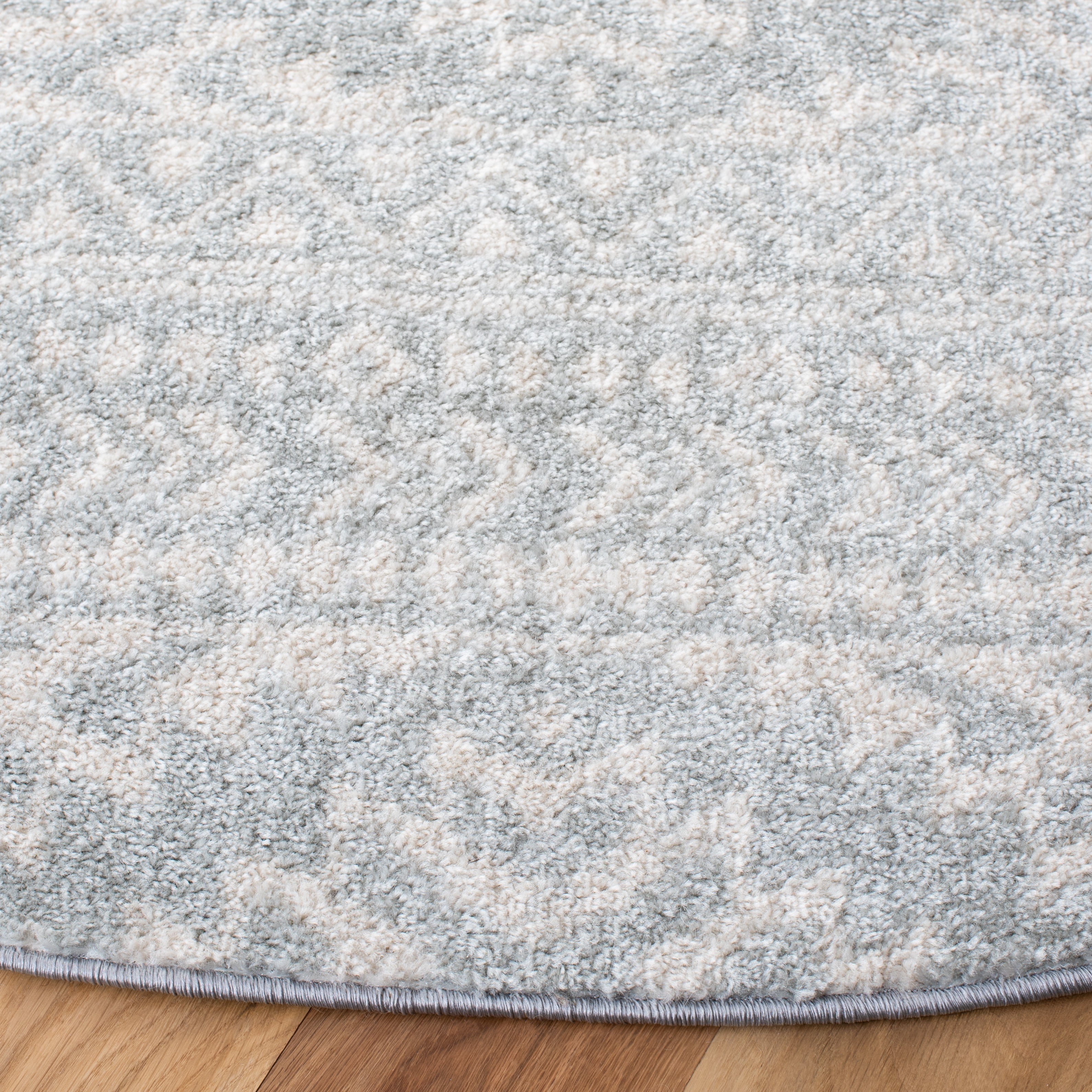 Safavieh Tulum Lakisha Oriental Area Rug, Light Gray/Ivory, 9' x 9' Round
