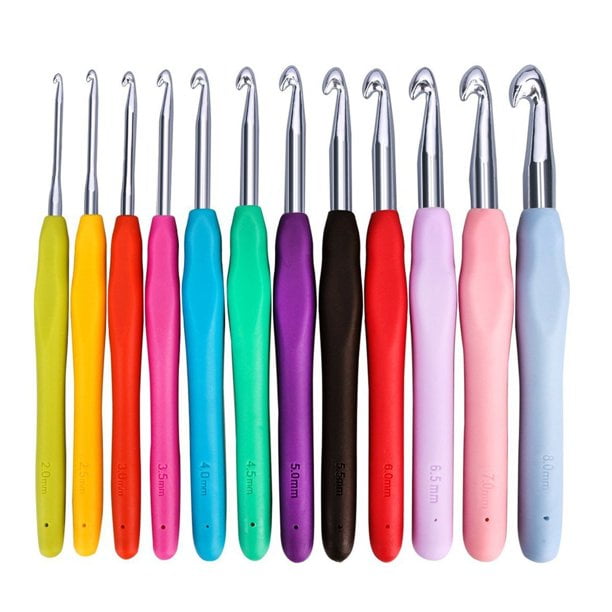 PENGXIANG 12 Pcs Crochet Hooks Set,Ergonomic Handle Soft Needles Crafts  Sewing Knitting Hooks Tool for Arthritic Hands (2mm-8mm), Ideal for Crochet