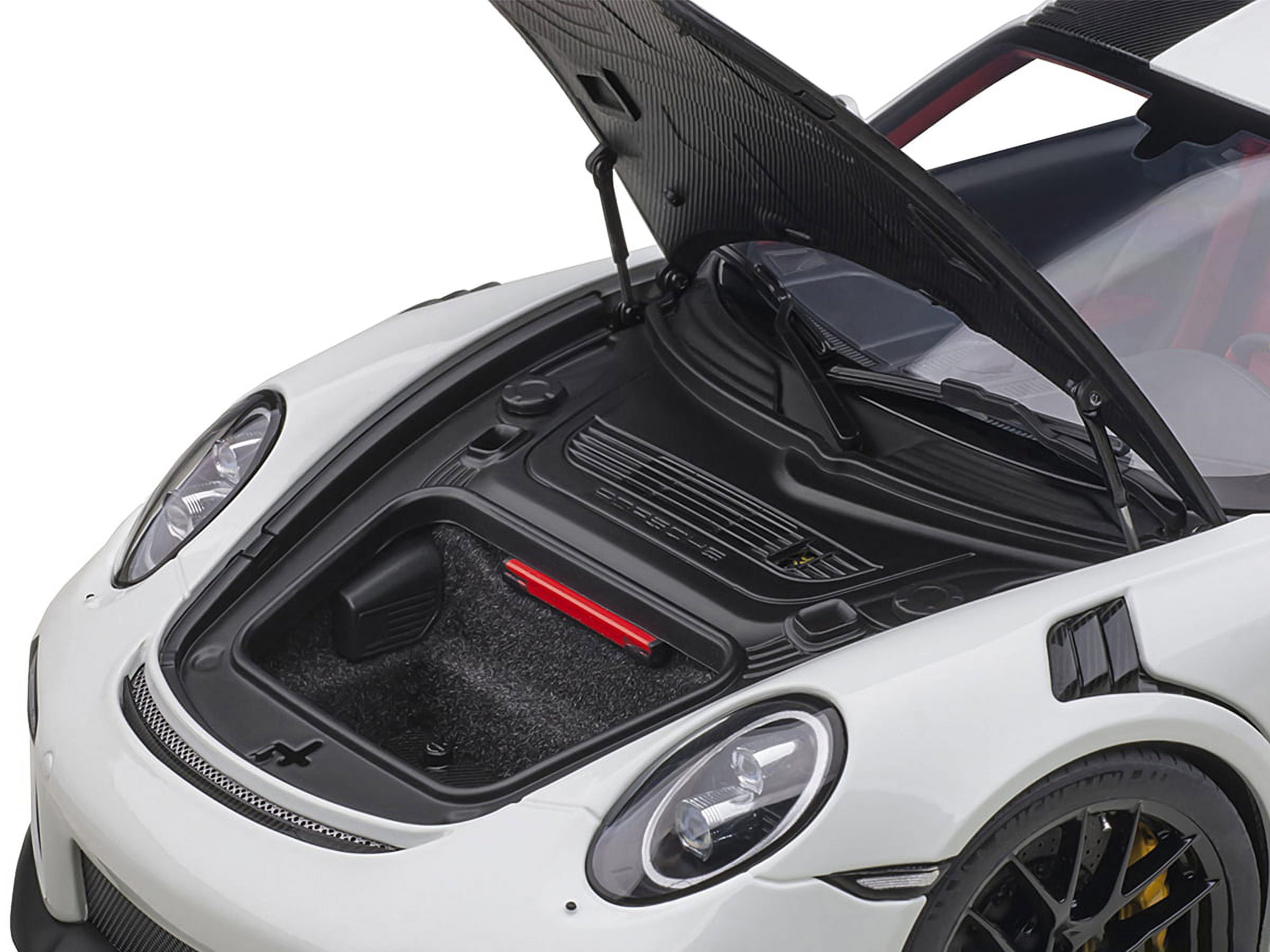 Diecast Porsche 911 (991.2) GT2 RS Weissach Package White